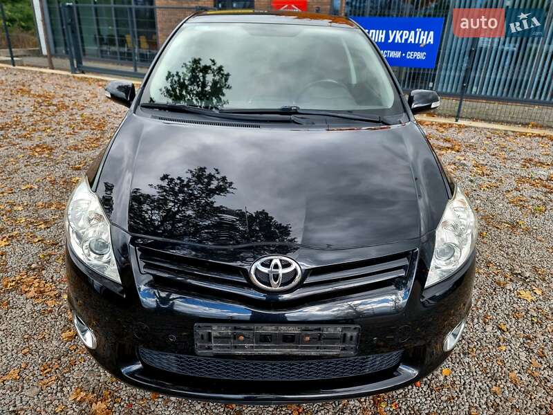 Хэтчбек Toyota Auris 2011 в Виннице фото 4 Хэтчбек Toyota Auris 2011 в Виннице