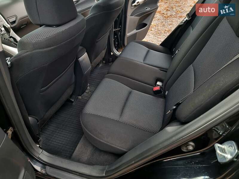 Хэтчбек Toyota Auris 2011 в Виннице фото 29 Хэтчбек Toyota Auris 2011 в Виннице