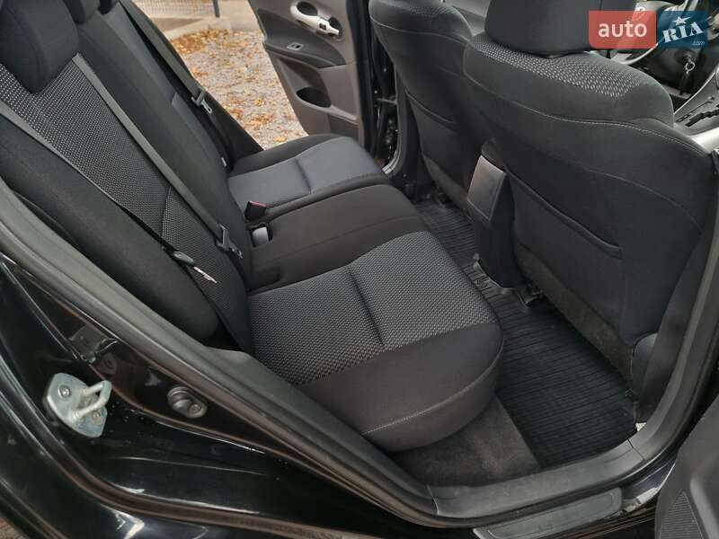 Хэтчбек Toyota Auris 2011 в Виннице фото 30 Хэтчбек Toyota Auris 2011 в Виннице