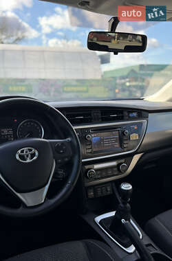 Хэтчбек Toyota Auris 2013 в Львове