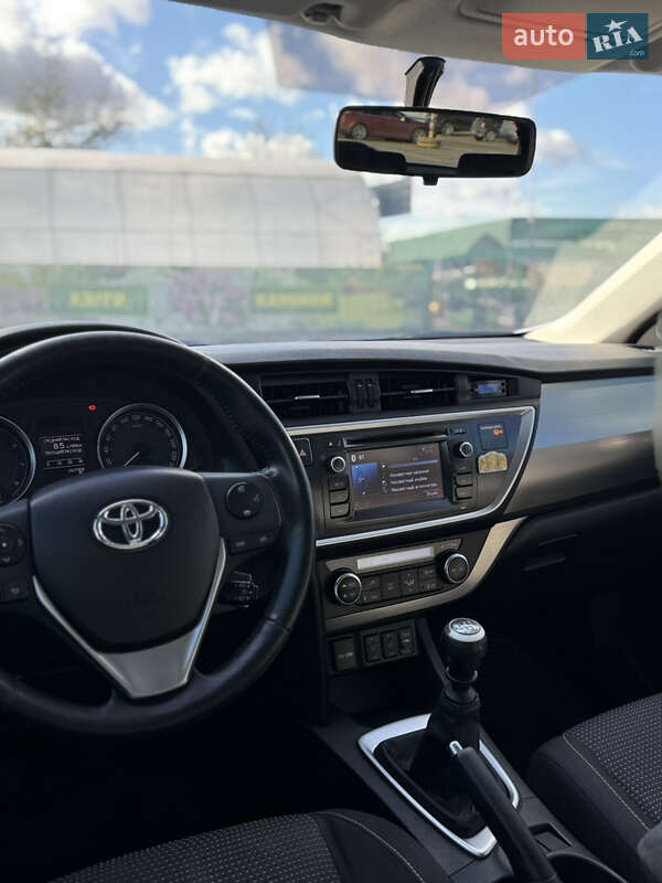 Хэтчбек Toyota Auris 2013 в Львове фото 17 Хэтчбек Toyota Auris 2013 в Львове