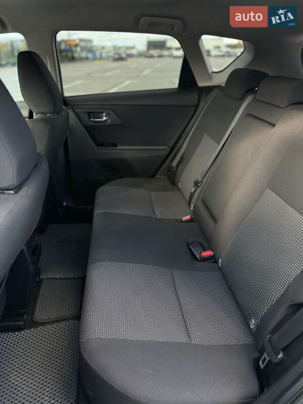 Хэтчбек Toyota Auris 2013 в Львове фото 21 Хэтчбек Toyota Auris 2013 в Львове