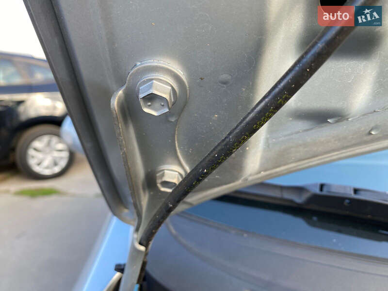 Хэтчбек Toyota Auris 2011 в Ровно фото 10 Хэтчбек Toyota Auris 2011 в Ровно