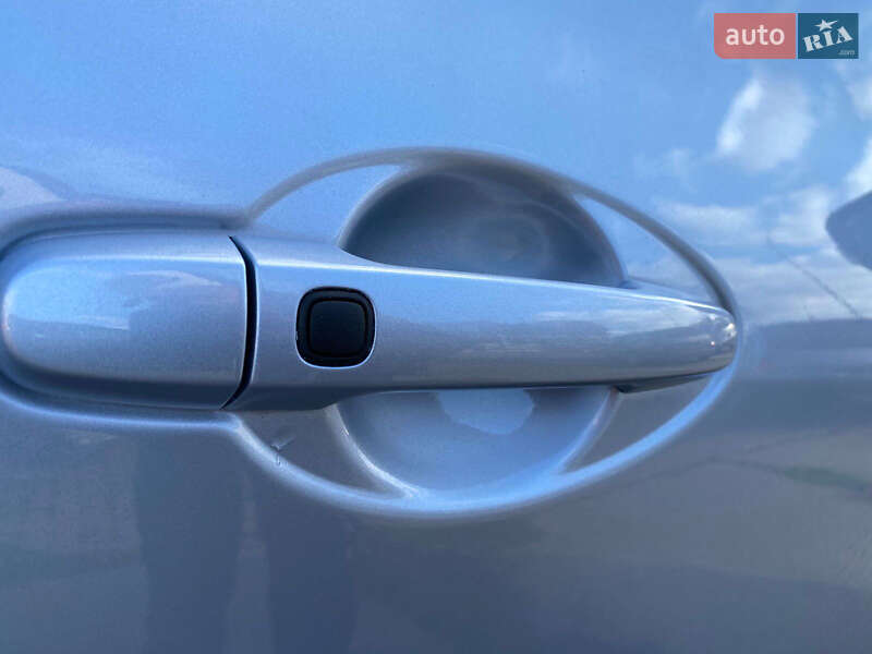 Хэтчбек Toyota Auris 2011 в Ровно фото 29 Хэтчбек Toyota Auris 2011 в Ровно