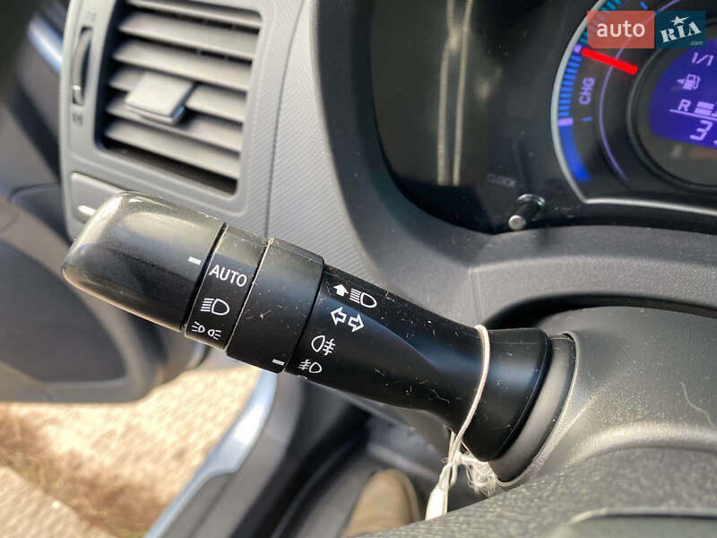 Хэтчбек Toyota Auris 2011 в Ровно фото 71 Хэтчбек Toyota Auris 2011 в Ровно