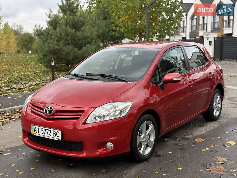 Toyota Auris 2010