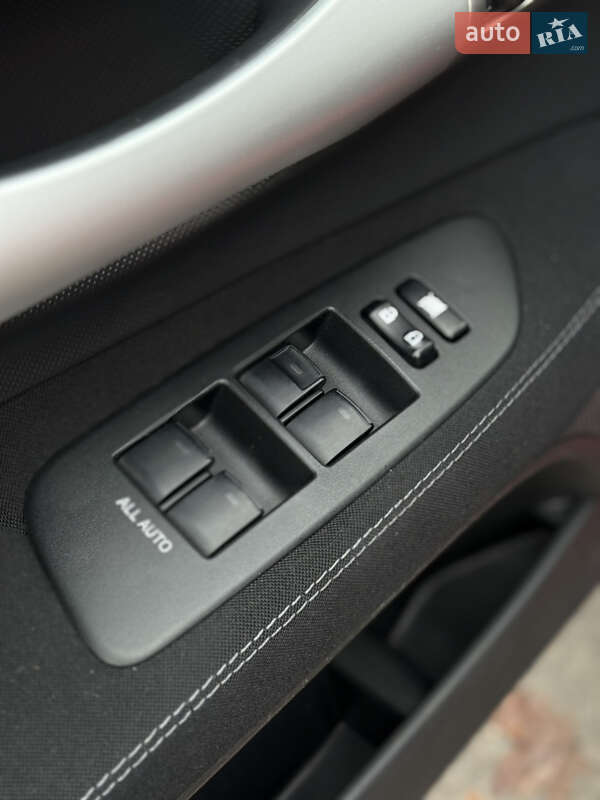 Хэтчбек Toyota Auris 2010 в Белой Церкви фото 16 Хэтчбек Toyota Auris 2010 в Белой Церкви