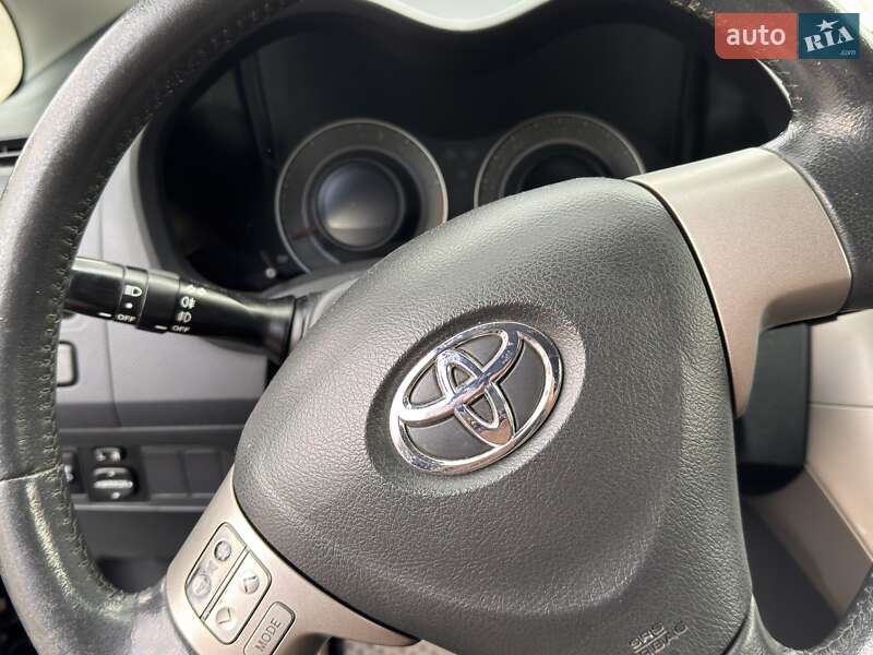 Хэтчбек Toyota Auris 2008 в Стрые фото 31 Хэтчбек Toyota Auris 2008 в Стрые