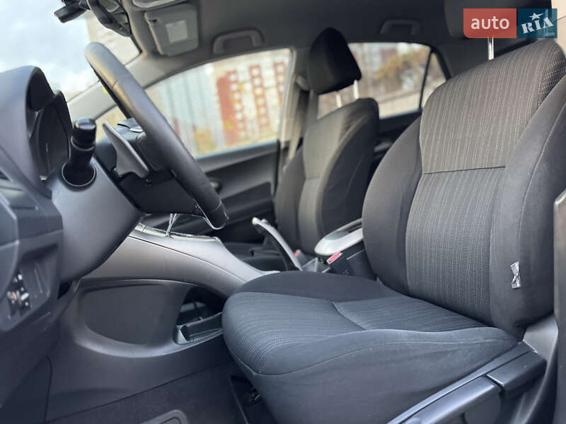 Хэтчбек Toyota Auris 2008 в Киеве фото 20 Хэтчбек Toyota Auris 2008 в Киеве