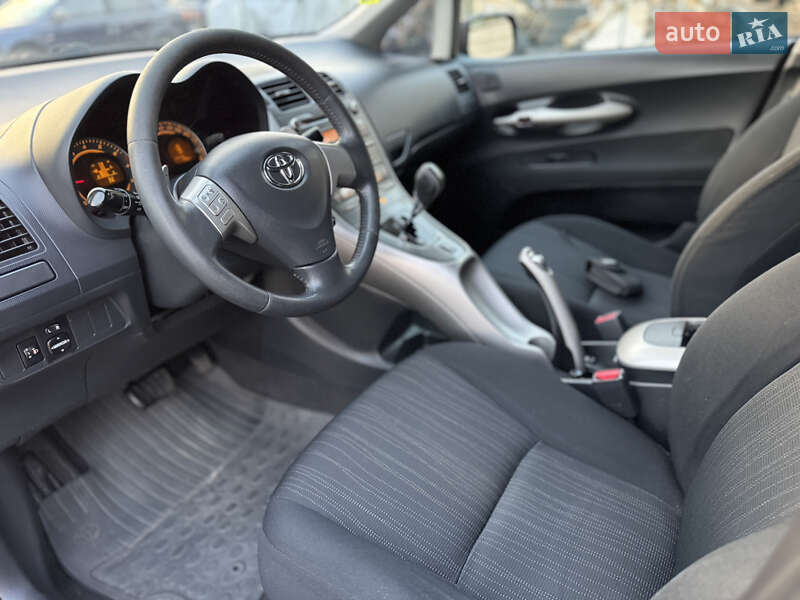Хэтчбек Toyota Auris 2008 в Киеве фото 19 Хэтчбек Toyota Auris 2008 в Киеве