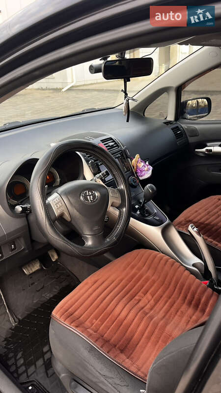 Хэтчбек Toyota Auris 2008 в Хмельницком