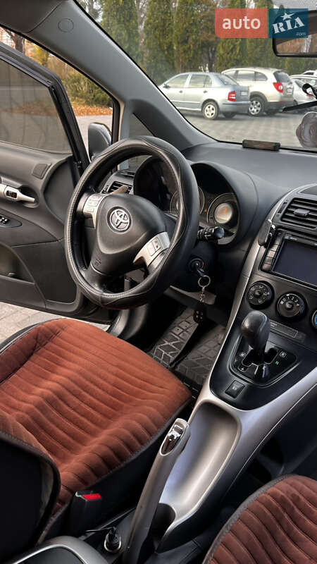 Хэтчбек Toyota Auris 2008 в Хмельницком
