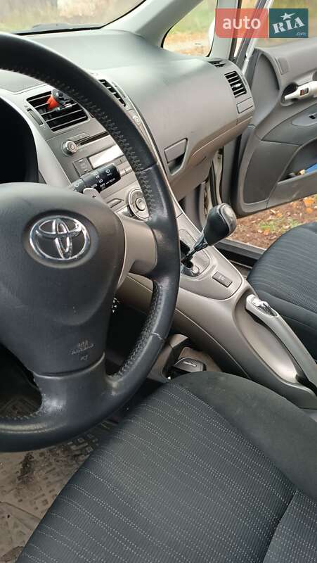 Хэтчбек Toyota Auris 2008 в Харькове фото 11 Хэтчбек Toyota Auris 2008 в Харькове