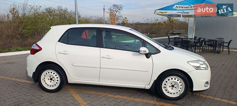 Хэтчбек Toyota Auris 2010 в Вышгороде фото 11 Хэтчбек Toyota Auris 2010 в Вышгороде