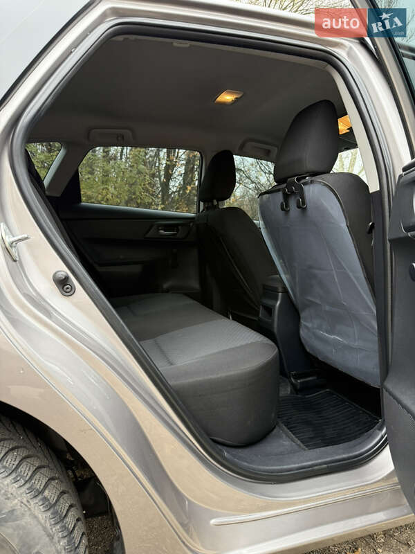 Хэтчбек Toyota Auris 2013 в Кропивницком