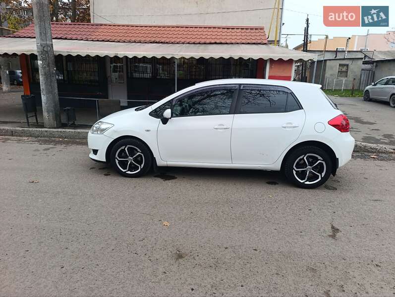Хэтчбек Toyota Auris 2008 в Одессе
