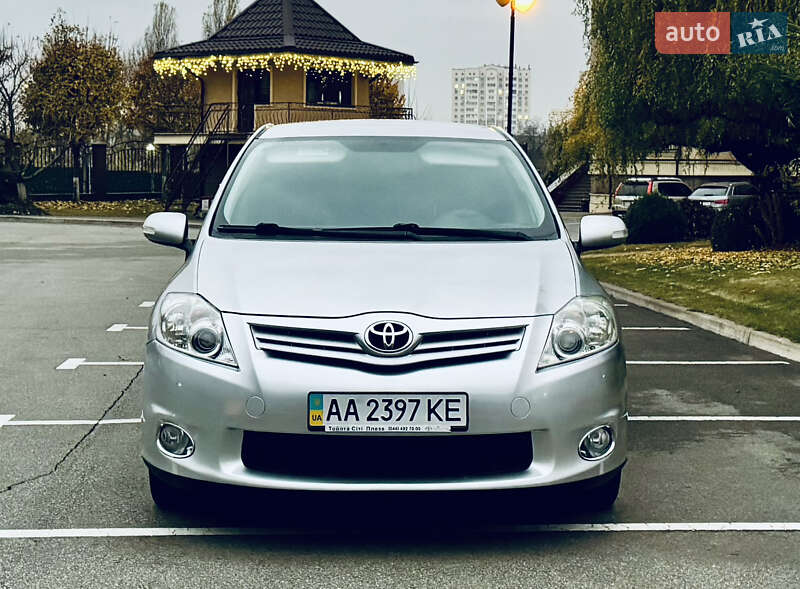 Хэтчбек Toyota Auris 2010 в Киеве фото 13 Хэтчбек Toyota Auris 2010 в Киеве