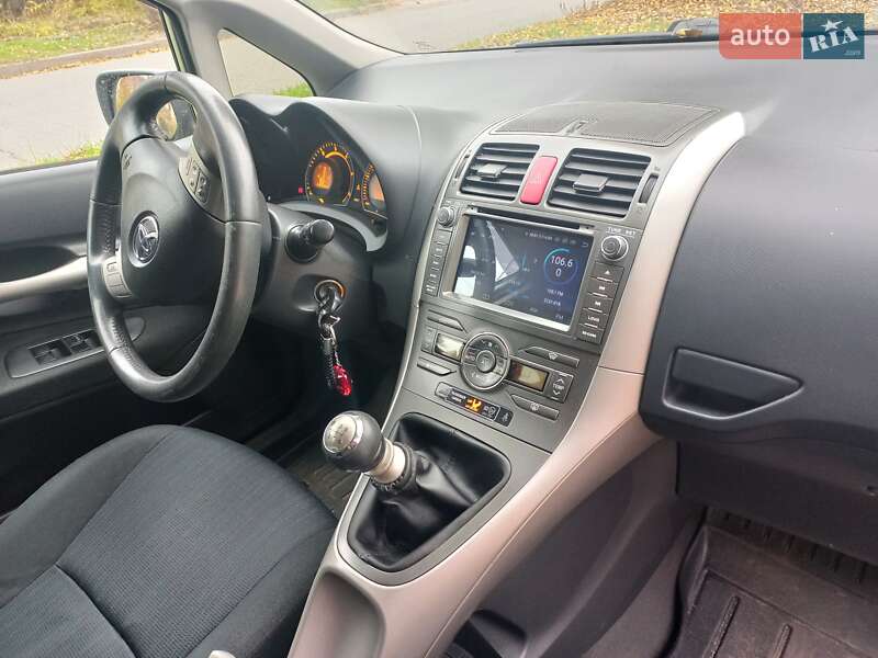Хэтчбек Toyota Auris 2008 в Запорожье фото 3 Хэтчбек Toyota Auris 2008 в Запорожье