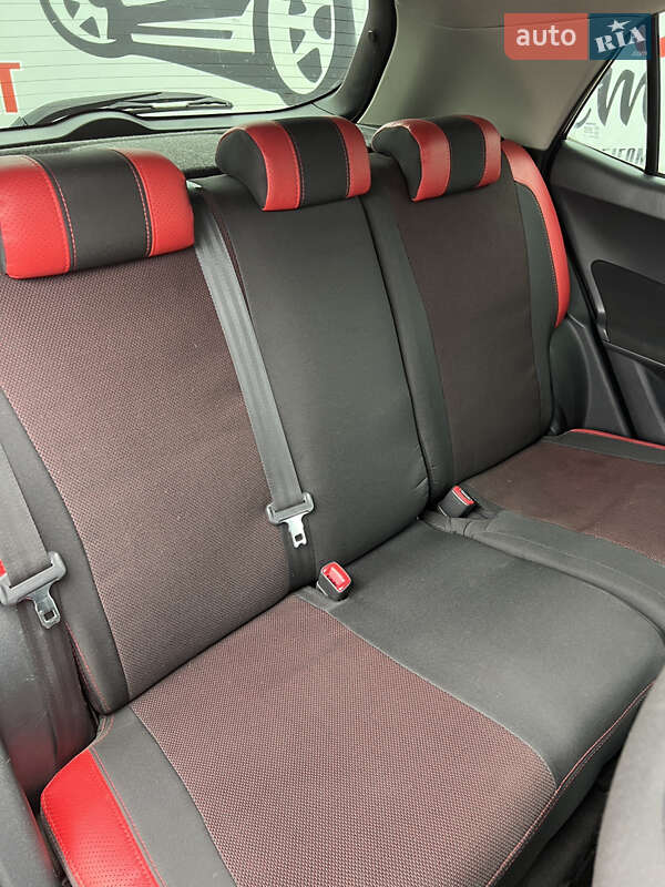 Хэтчбек Toyota Auris 2008 в Черкассах