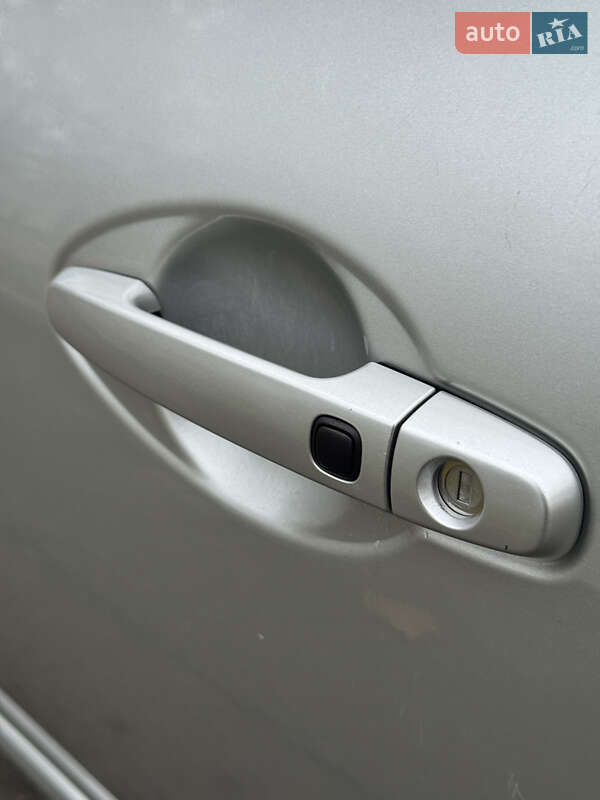 Хэтчбек Toyota Auris 2008 в Киеве фото 14 Хэтчбек Toyota Auris 2008 в Киеве