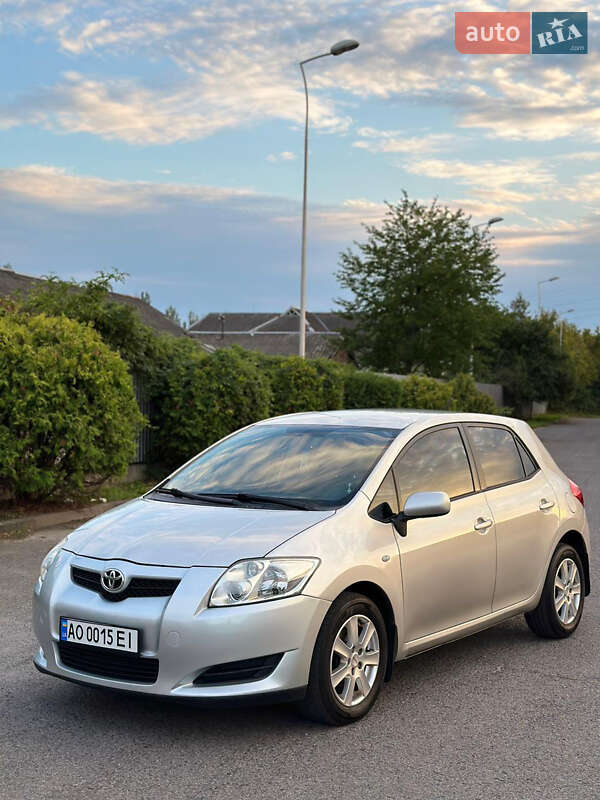 Хэтчбек Toyota Auris 2007 в Баранинцах фото Хэтчбек Toyota Auris 2007 в Баранинцах