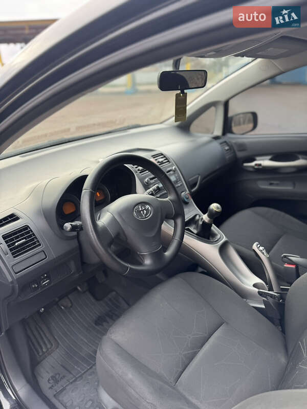 Хэтчбек Toyota Auris 2007 в Борисполе фото 13 Хэтчбек Toyota Auris 2007 в Борисполе