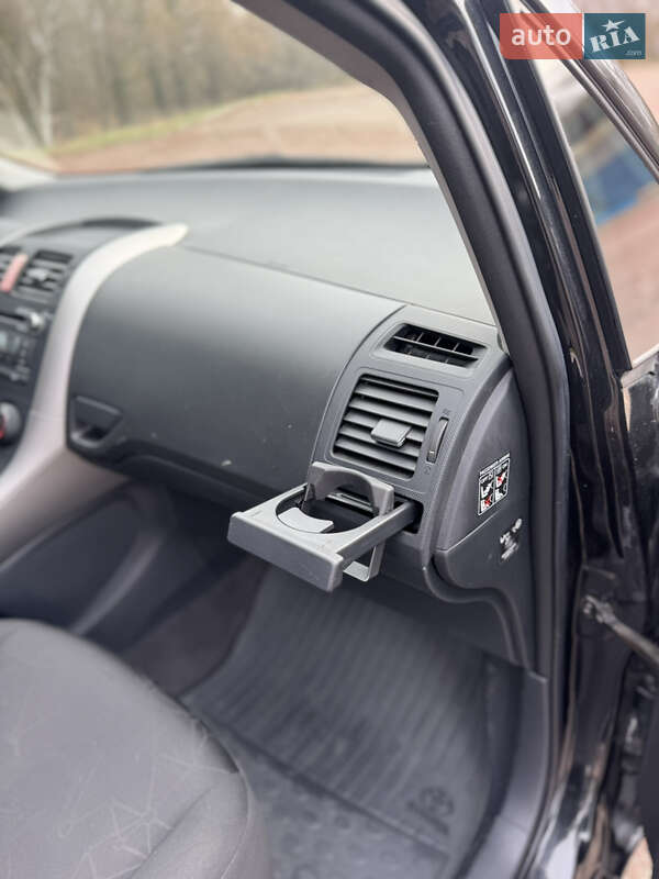 Хэтчбек Toyota Auris 2007 в Борисполе фото 22 Хэтчбек Toyota Auris 2007 в Борисполе