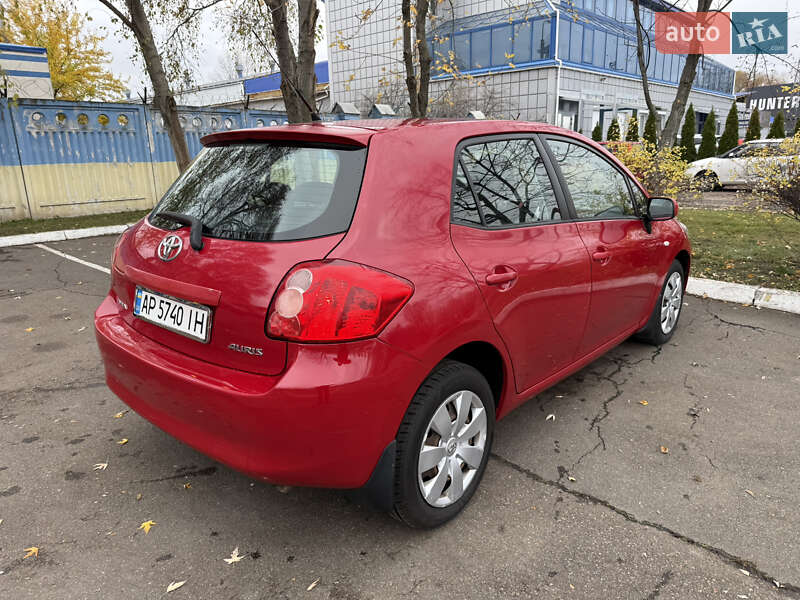 Хэтчбек Toyota Auris 2008 в Киеве