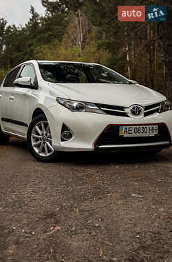 Хэтчбек Toyota Auris 2013 в Киеве