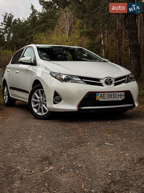 Toyota Auris 2013