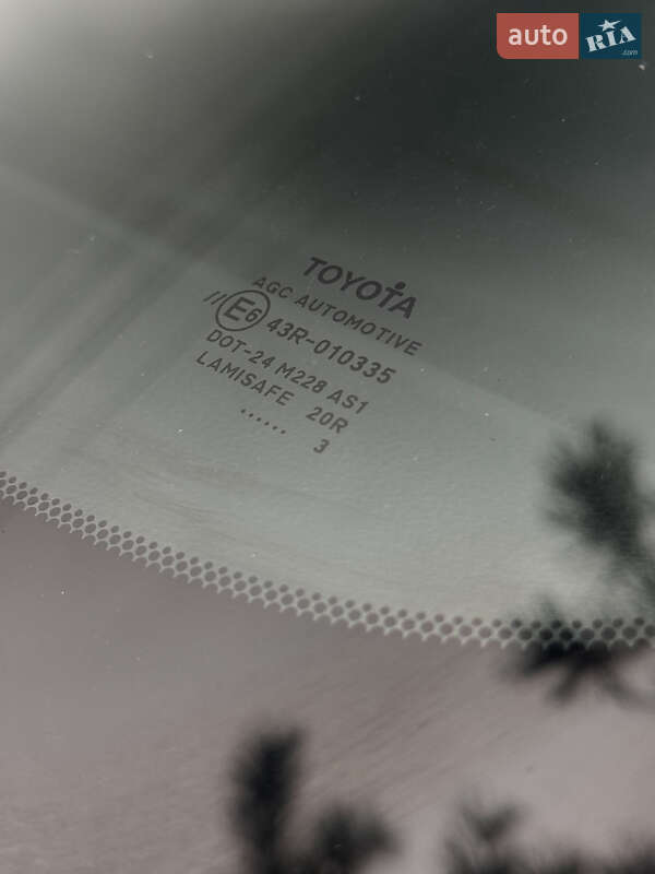 Хэтчбек Toyota Auris 2013 в Киеве