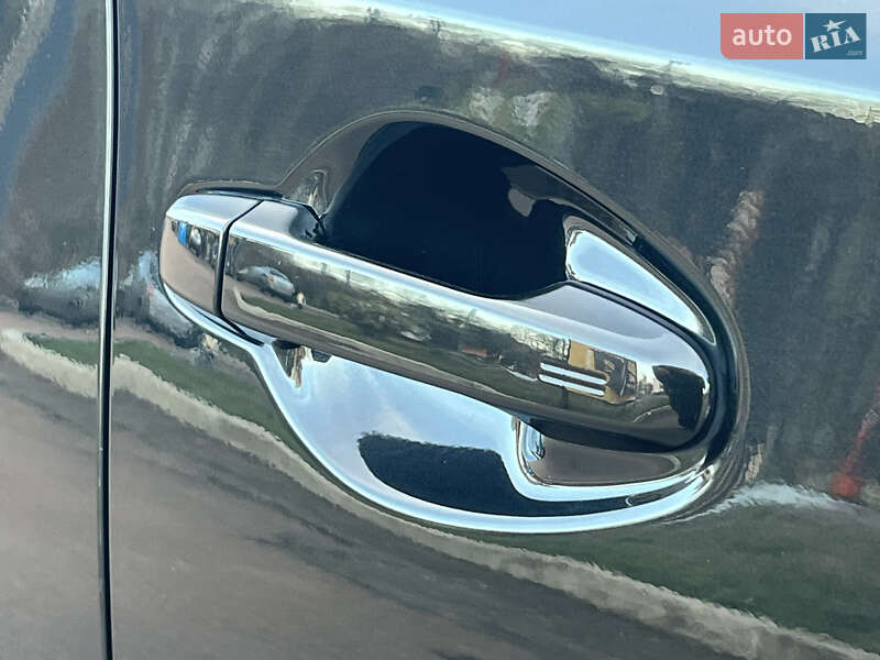 Универсал Toyota Auris 2014 в Житомире фото 24 Универсал Toyota Auris 2014 в Житомире