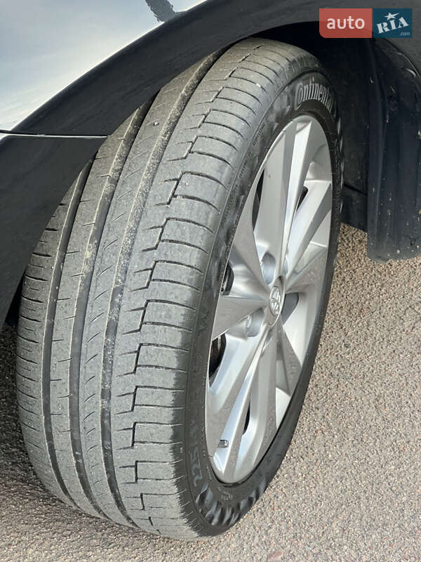 Универсал Toyota Auris 2014 в Житомире фото 27 Универсал Toyota Auris 2014 в Житомире