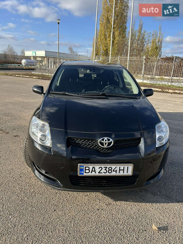 Хэтчбек Toyota Auris 2008 в Кропивницком фото 2 Хэтчбек Toyota Auris 2008 в Кропивницком