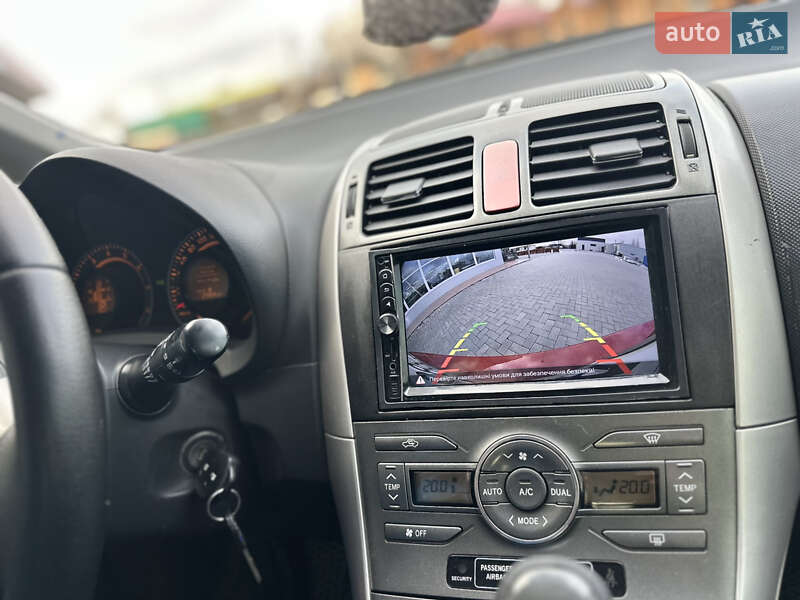 Хэтчбек Toyota Auris 2007 в Первомайске фото 14 Хэтчбек Toyota Auris 2007 в Первомайске