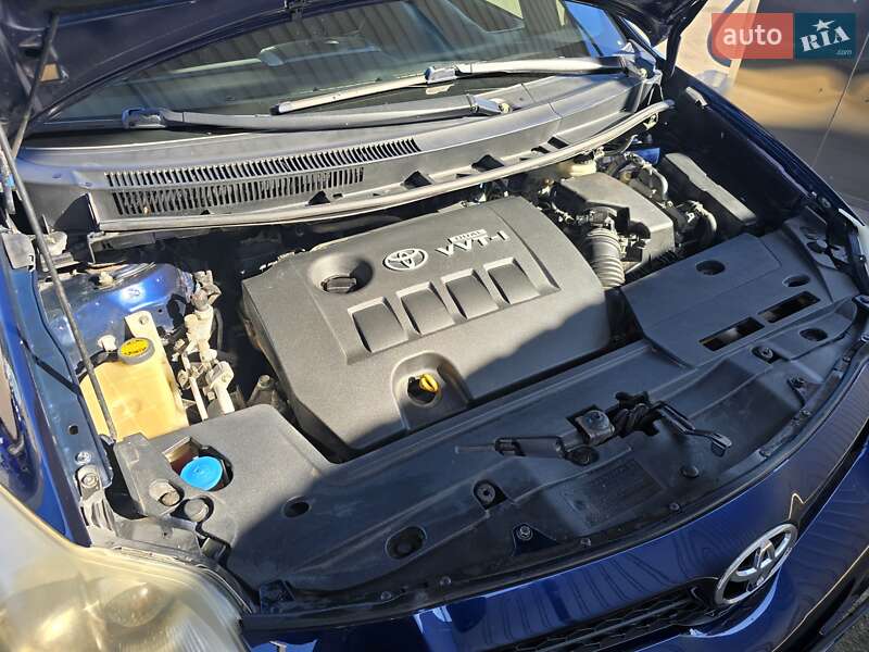 Хетчбек Toyota Auris 2007 в Великодолинському