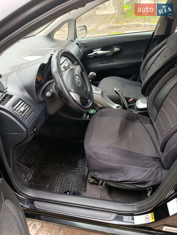 Хэтчбек Toyota Auris 2008 в Одессе