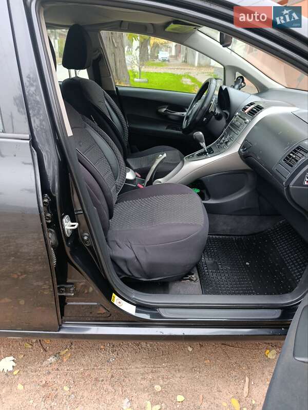 Хэтчбек Toyota Auris 2008 в Одессе