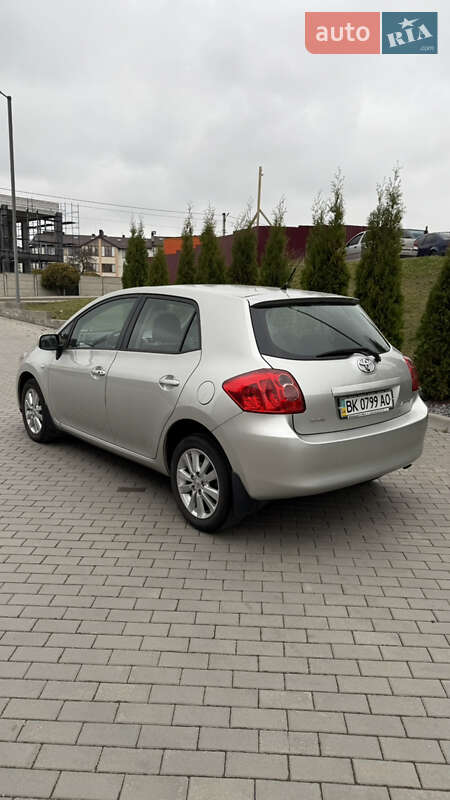 Хэтчбек Toyota Auris 2008 в Ровно фото 4 Хэтчбек Toyota Auris 2008 в Ровно