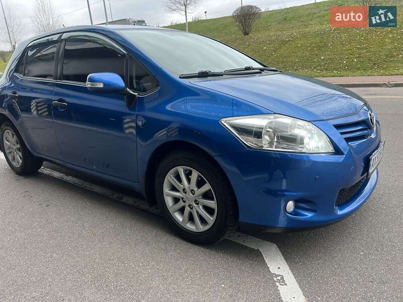 Хэтчбек Toyota Auris 2011 в Киеве фото 4 Хэтчбек Toyota Auris 2011 в Киеве