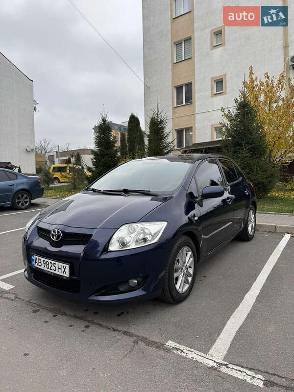 Хэтчбек Toyota Auris 2008 в Виннице