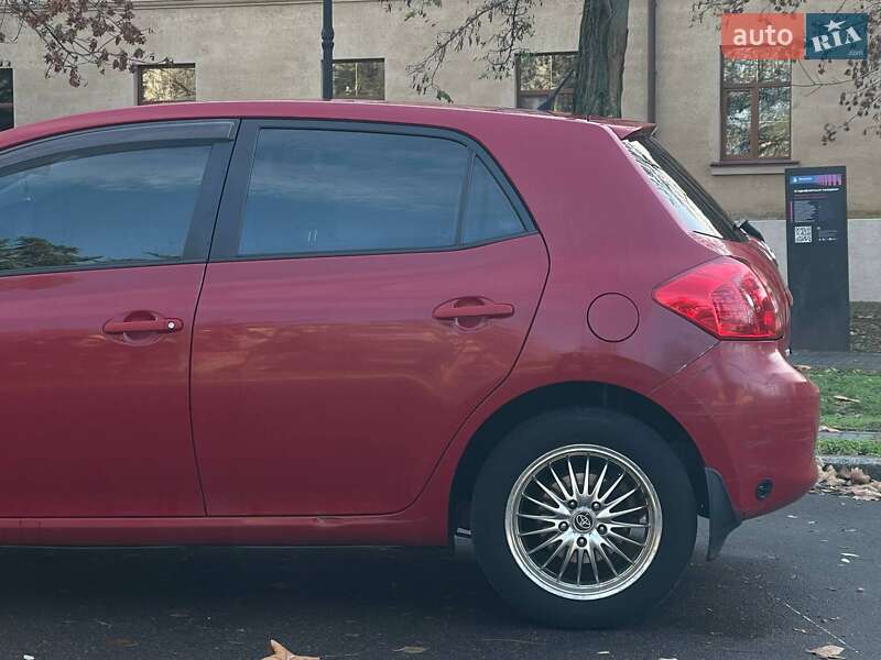 Хэтчбек Toyota Auris 2008 в Николаеве