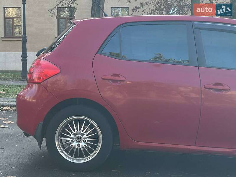Хэтчбек Toyota Auris 2008 в Николаеве