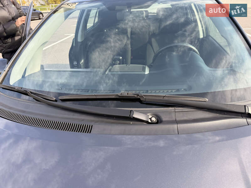 Хэтчбек Toyota Auris 2008 в Киеве