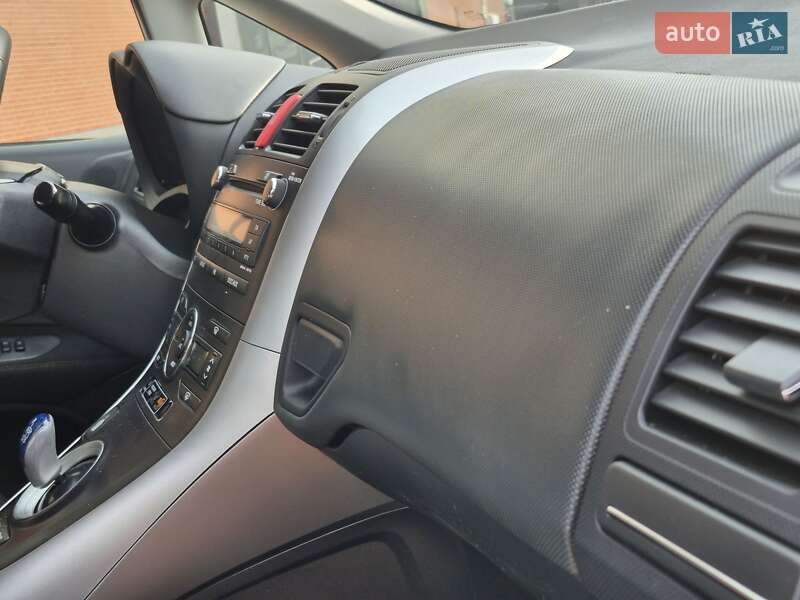 Хетчбек Toyota Auris 2011 в Одесі