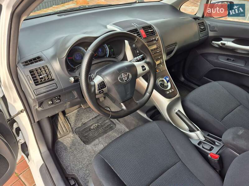 Хетчбек Toyota Auris 2011 в Одесі