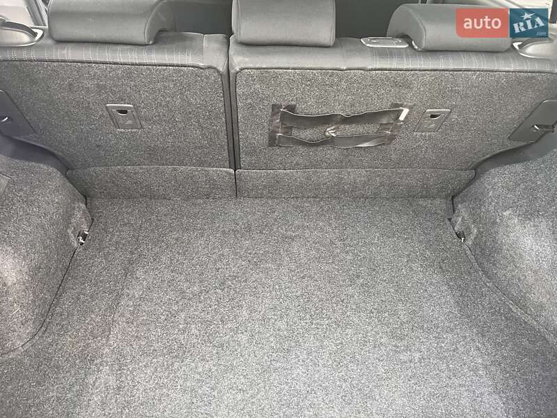 Хэтчбек Toyota Auris 2008 в Полтаве