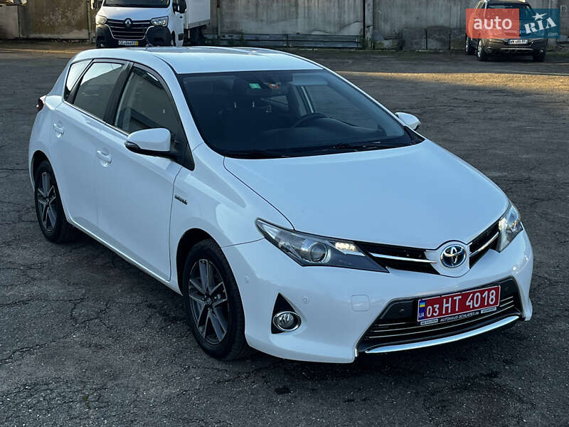 Хэтчбек Toyota Auris 2013 в Луцке фото 11 Хэтчбек Toyota Auris 2013 в Луцке