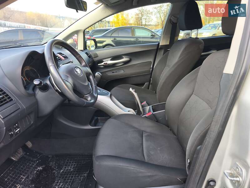 Хетчбек Toyota Auris 2007 в Дніпрі