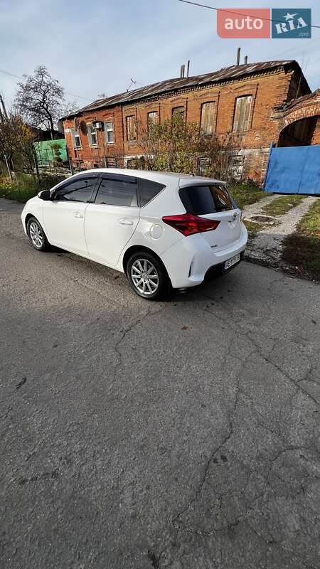 Хетчбек Toyota Auris 2014 в Дніпрі фото 8 Хетчбек Toyota Auris 2014 в Дніпрі